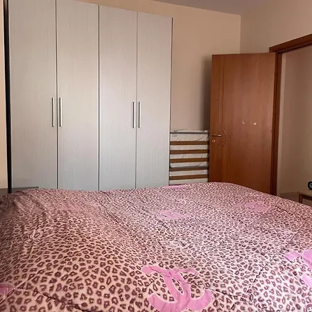 Flamingo1 Apartment